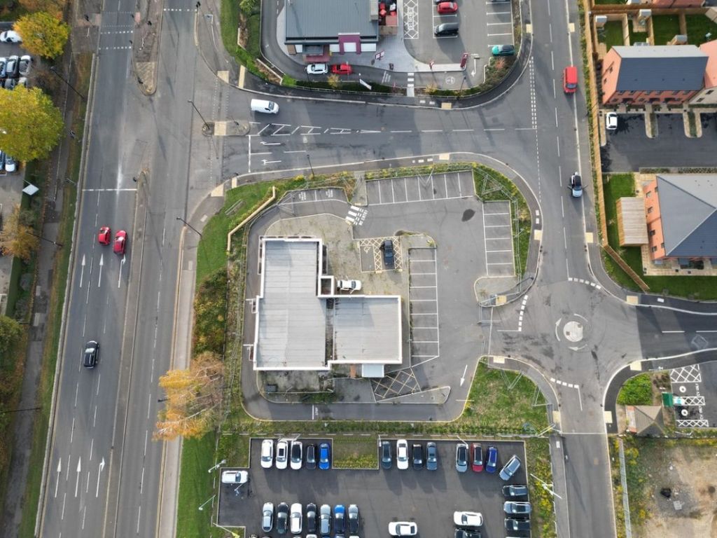 Property photo 2 of 3