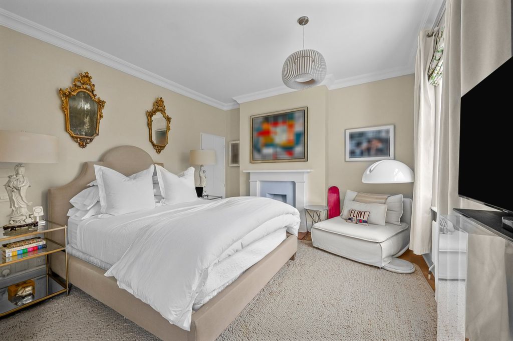 Property photo 3 of 25