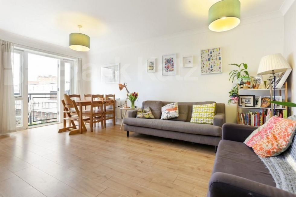 Property photo 2 of 8