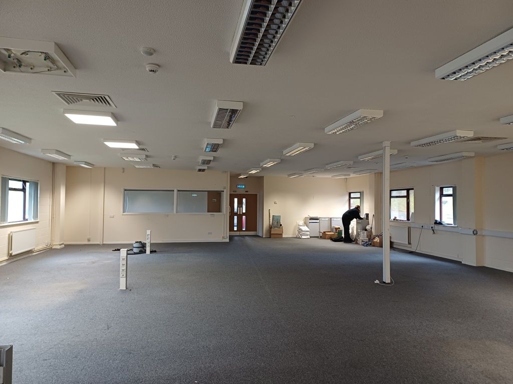 Property photo 3 of 12 Photo 2