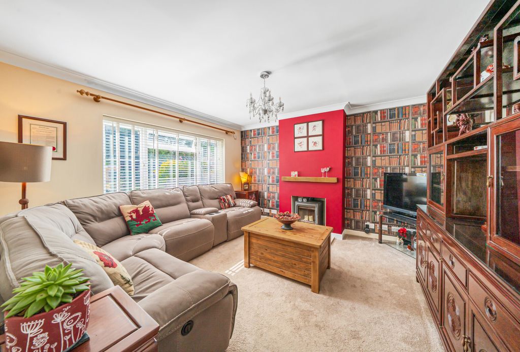 Property photo 2 of 12 1-1321187-1-686B9...