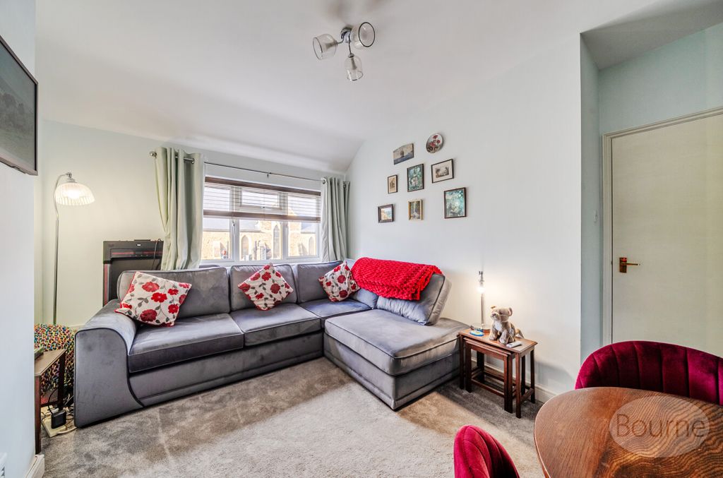 Property photo 3 of 19 dc24E5F2-3Af4-43B...