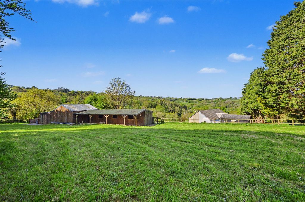 Property photo 2 of 20 Land & Stables