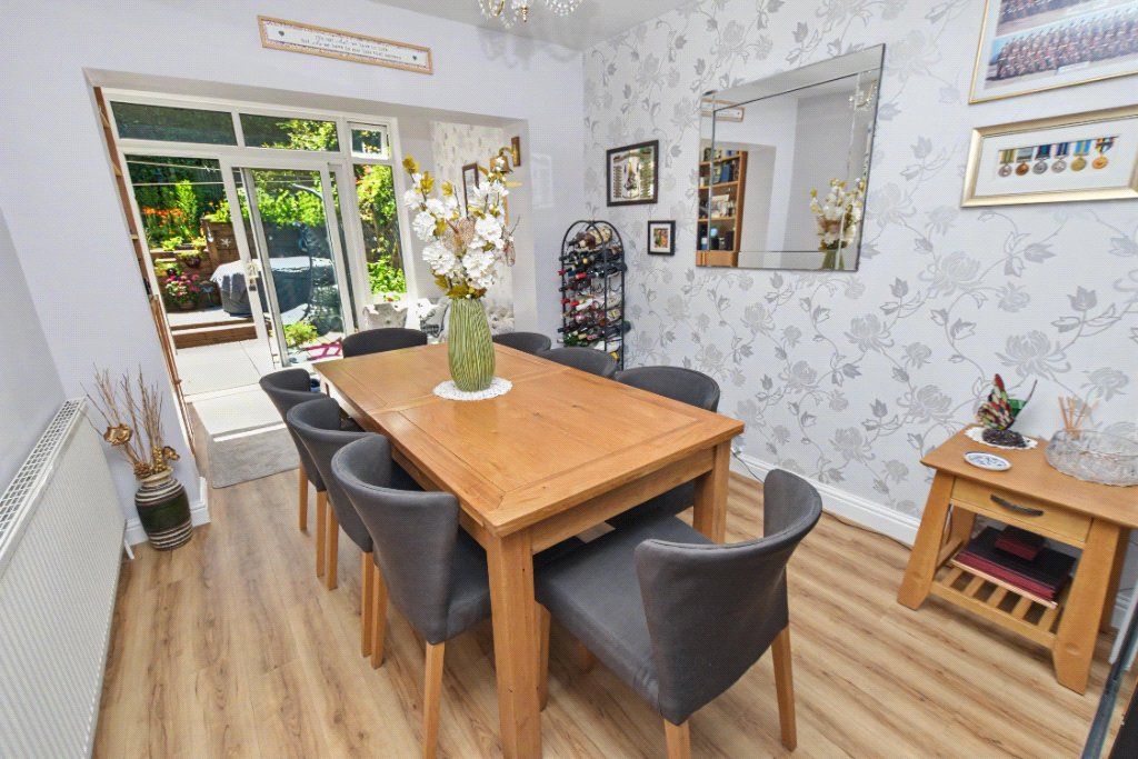 Property photo 3 of 21 Dining Room