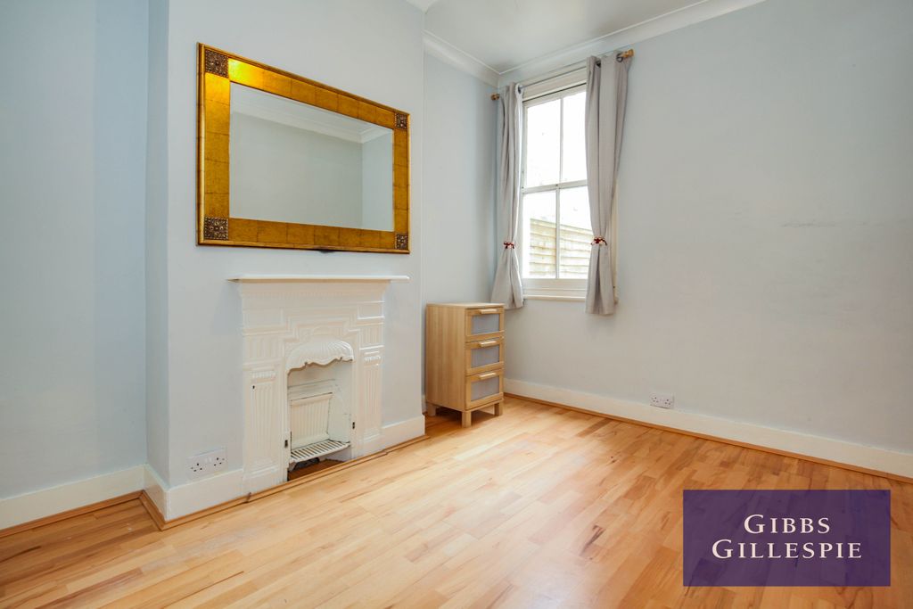 Property photo 3 of 10 3