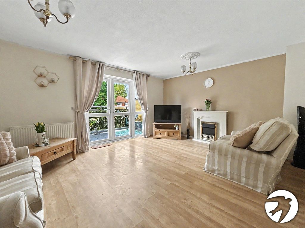 Property photo 2 of 25 Picture No. 06