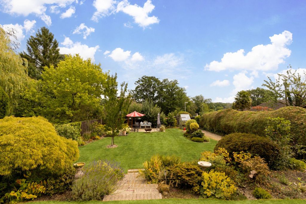 Property photo 2 of 43