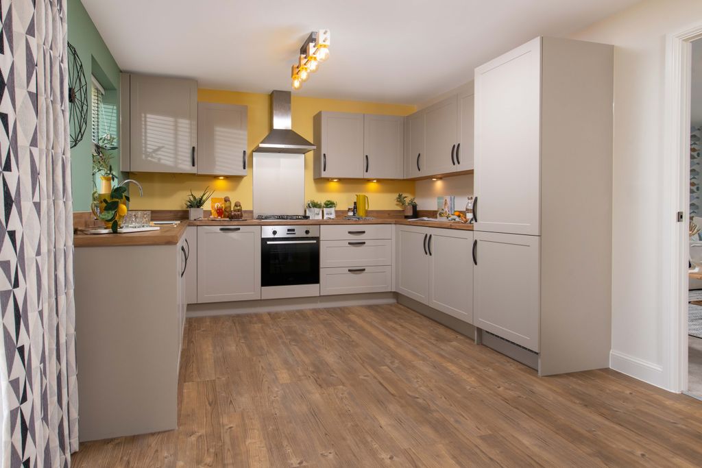 Property photo 3 of 9 Edwards Kitchen