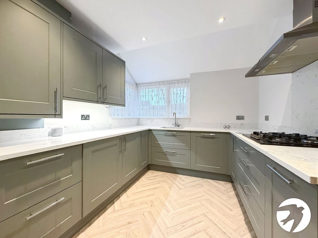 Property photo 3 of 12 Picture No. 01