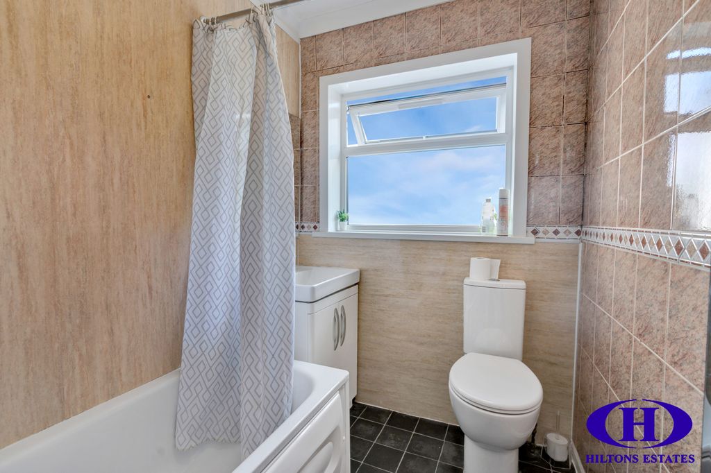 Additional image 13 of 5 bed semi-detached house for saleUxbridge Road, Feltham TW13