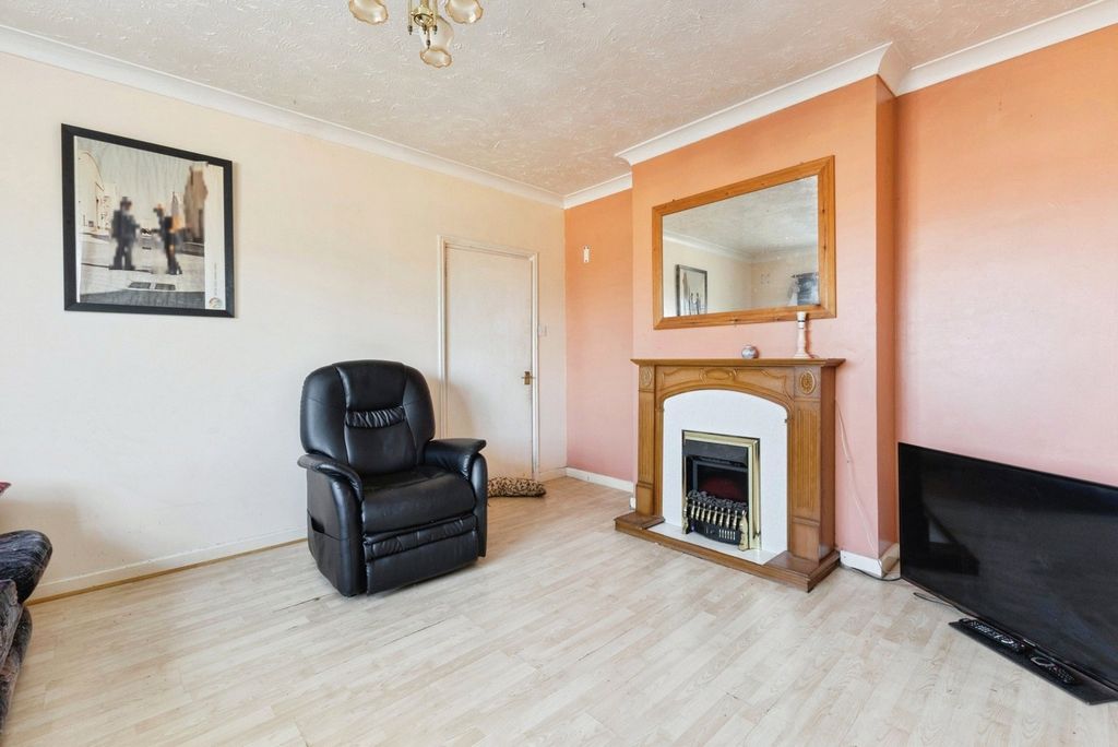 Property photo 2 of 12 Picture No. 04