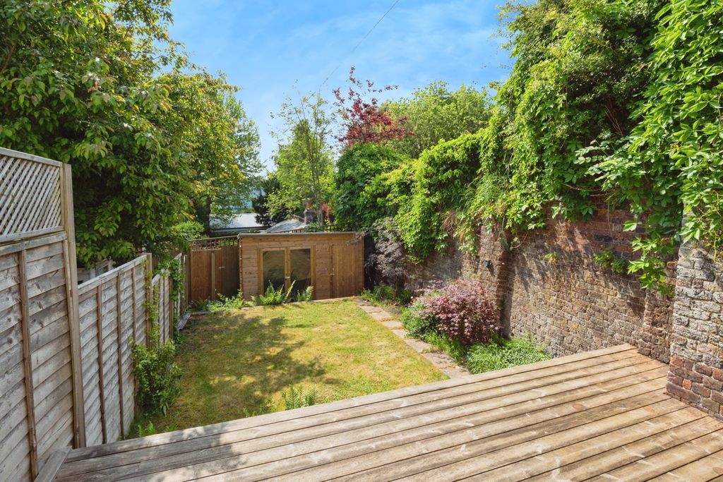 Property photo 2 of 16 Photo