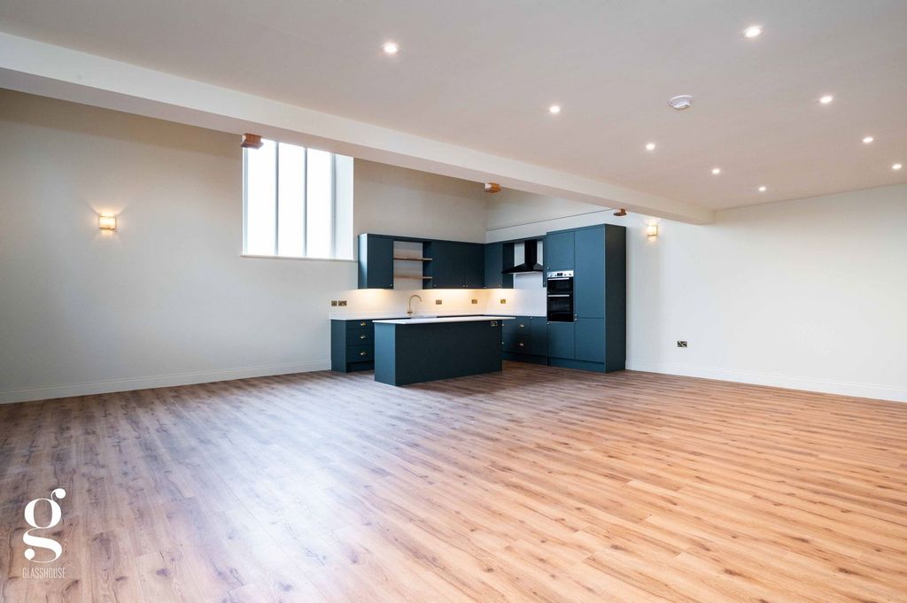 Property photo 3 of 26