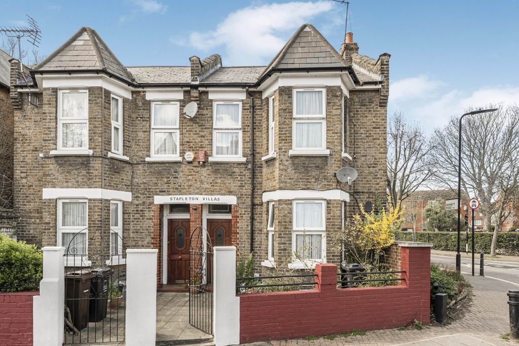 Property photo 1 of 1