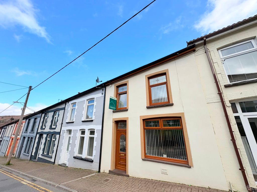 Property photo 2 of 26