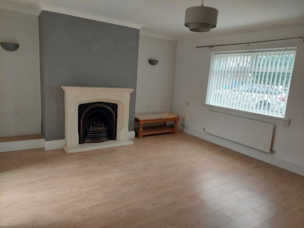Property photo 3 of 10 9 Vic 9