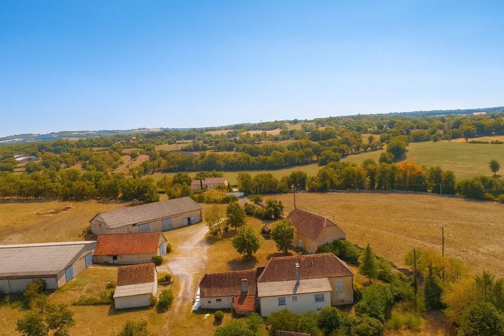 Property photo 1 of 30 For Sale – Character Property In Montfaucon, 2 Minutes From The Highway