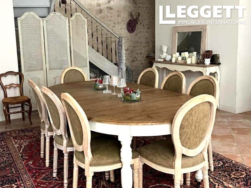 Property photo 3 of 9