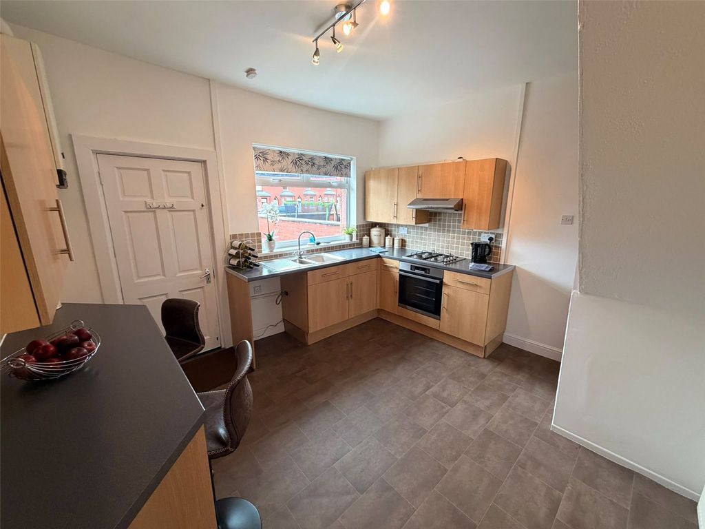 Property photo 3 of 10 Picture No. 06