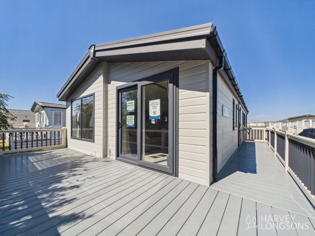 Property photo 1 of 21 Willerby Horsham Lodge Winchelsea Sands Wraparound Decking