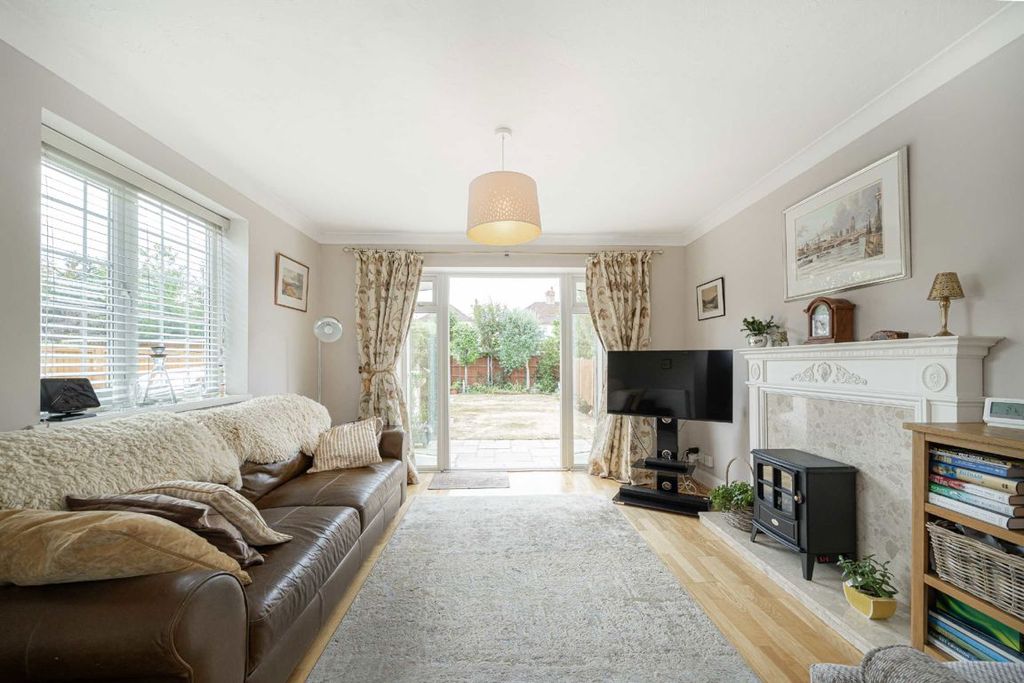 Property photo 2 of 7