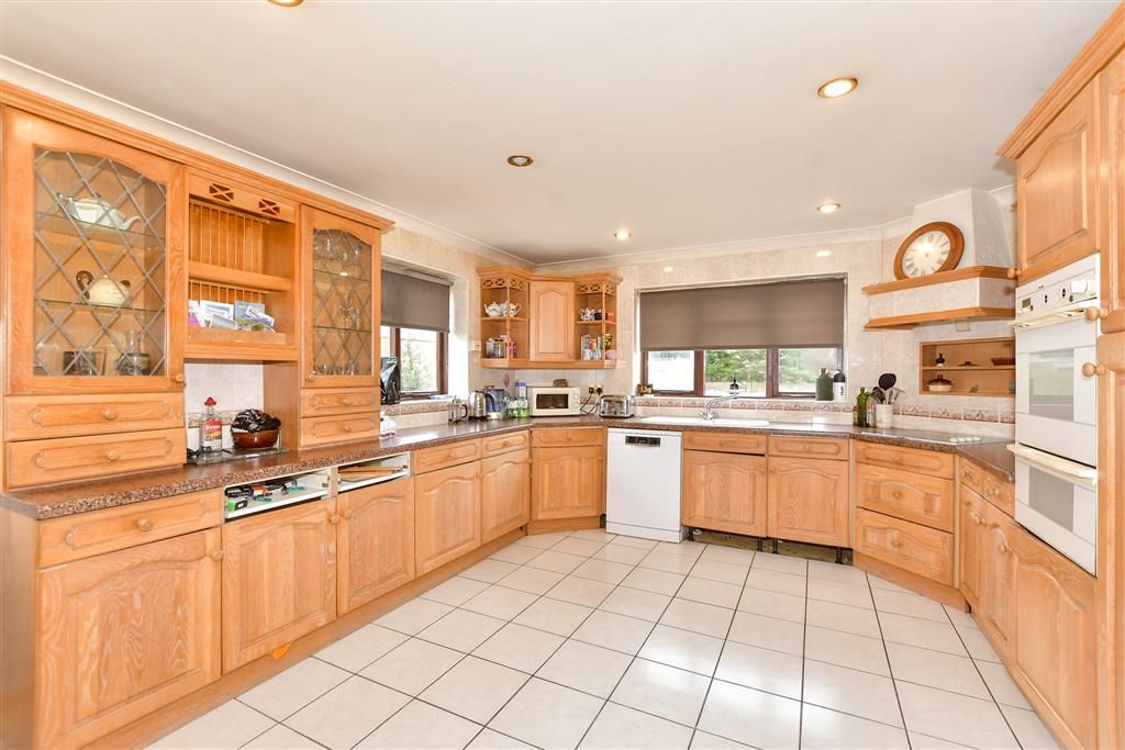 Property photo 1 of 12 Kitchen