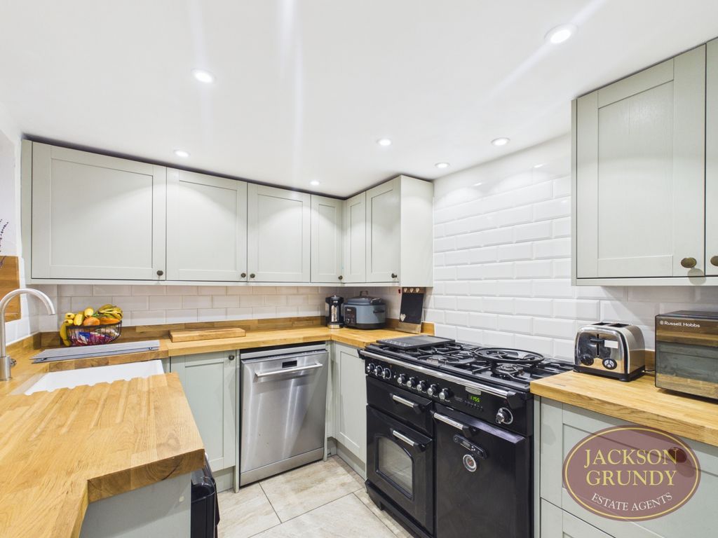 Property photo 2 of 15 Violet Lane