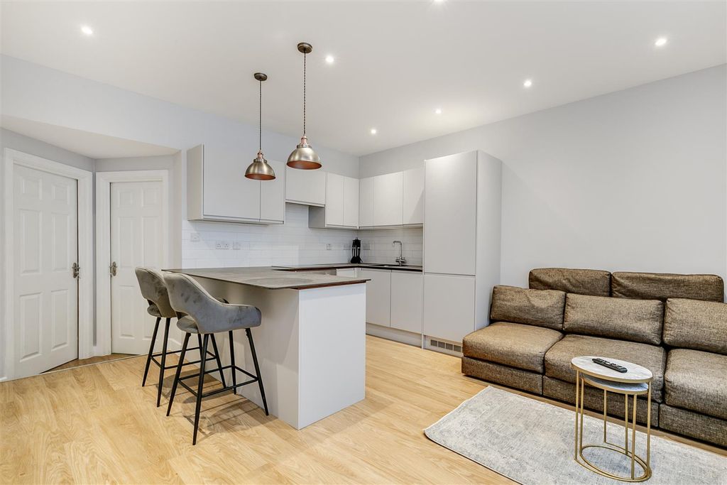 Property photo 1 of 7 Devonshire Mews, 9 Gff-1.Jpg