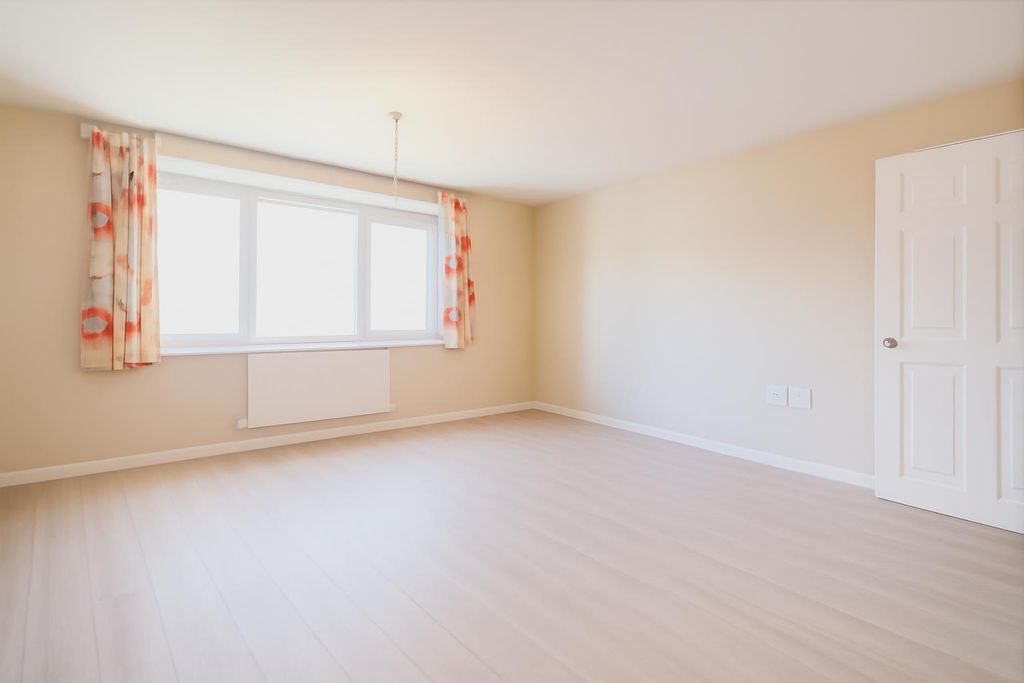 Property photo 3 of 13 Living Room