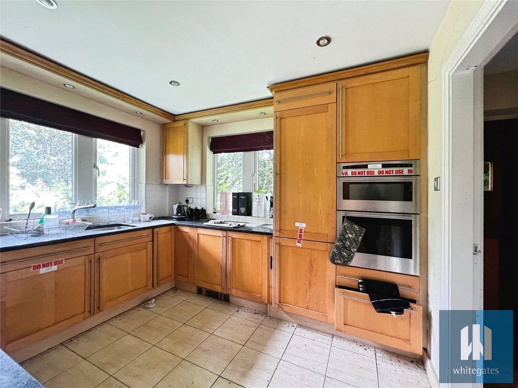 Property photo 3 of 19 Picture No. 13
