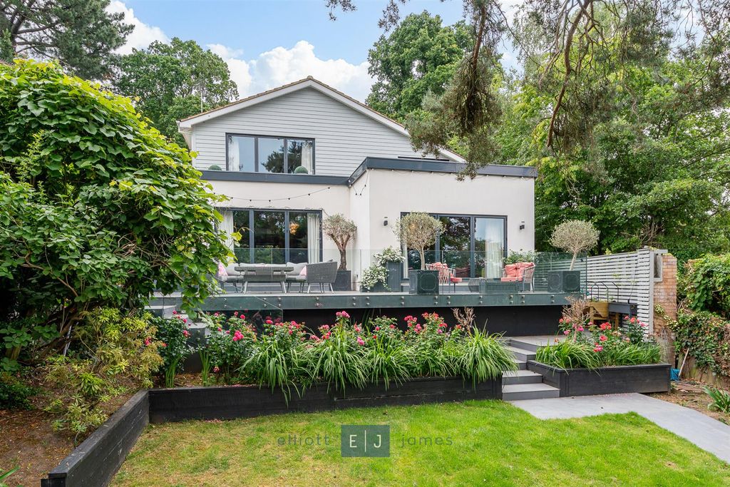 Additional image 32 of 4 bed detached house for saleWoodbury Hill, Loughton IG10