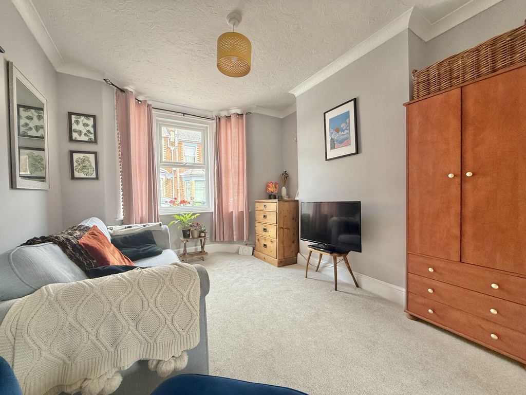 Property photo 2 of 14 Photo 8