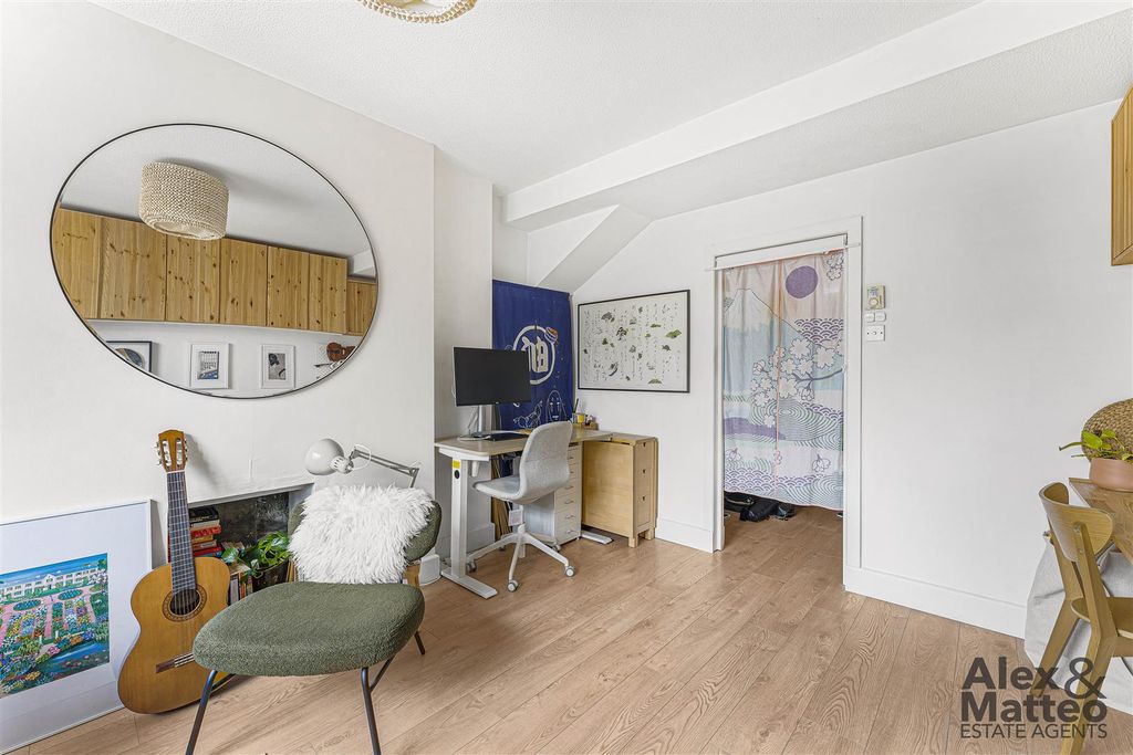 Property photo 3 of 15 Gabriel House