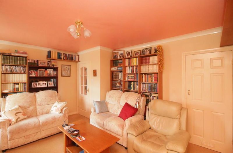 Property photo 2 of 21 23 Balleigh Court