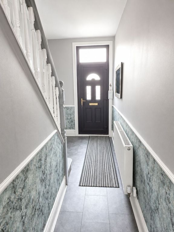 Property photo 3 of 7