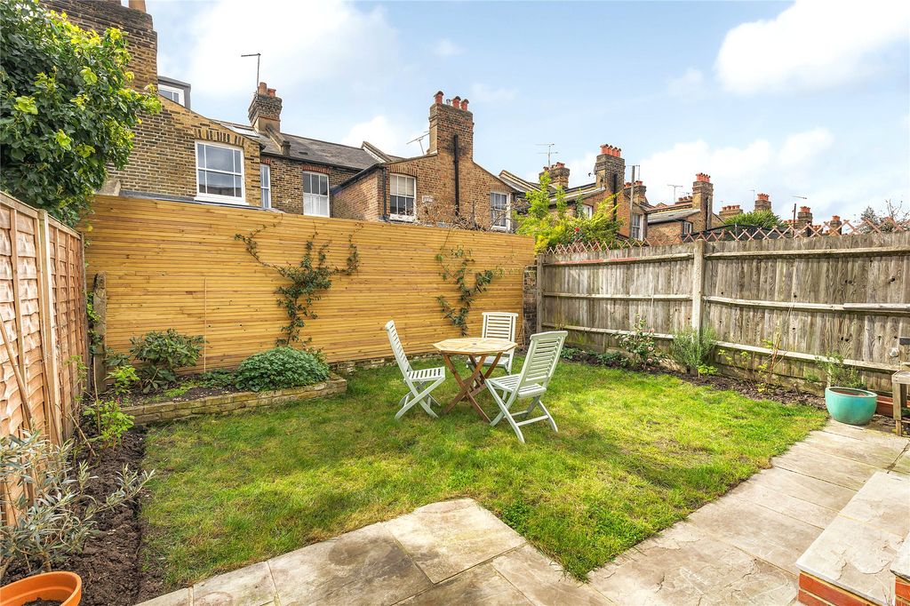 Property photo 1 of 11 Picture No. 12