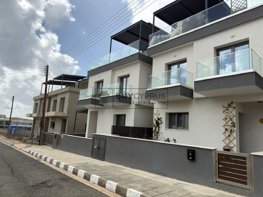 Property photo 1 of 22