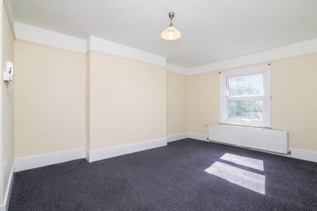 Property photo 3 of 7 Living Room