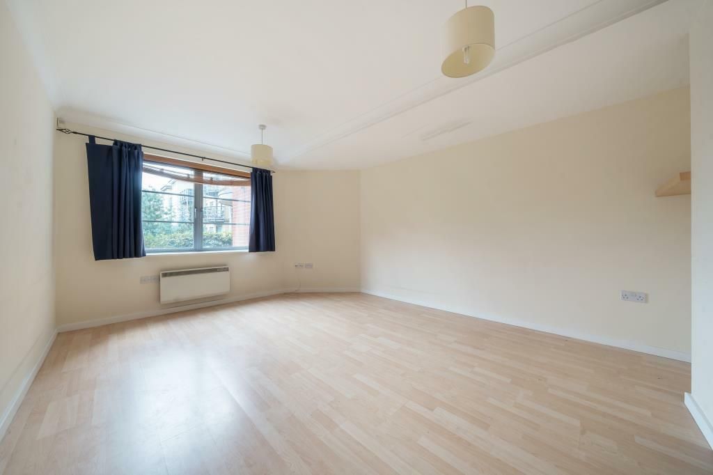 Property photo 2 of 12 Image6