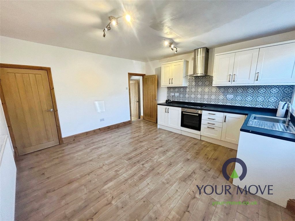 Property photo 3 of 17 Kitchen Diner