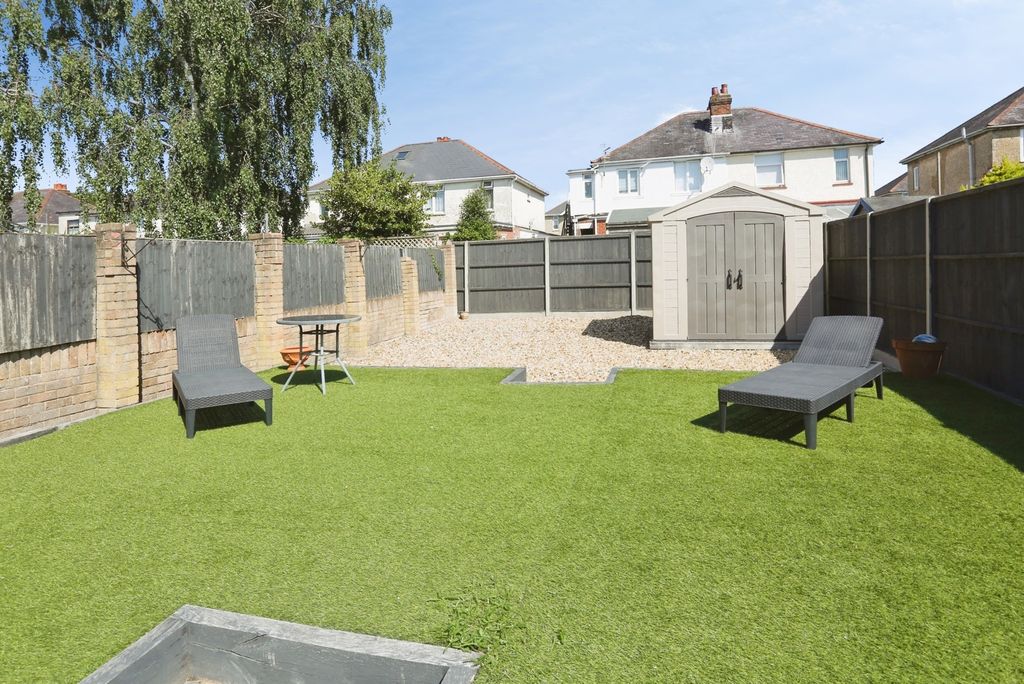 Property photo 2 of 19 Pbox-Img.Jpg