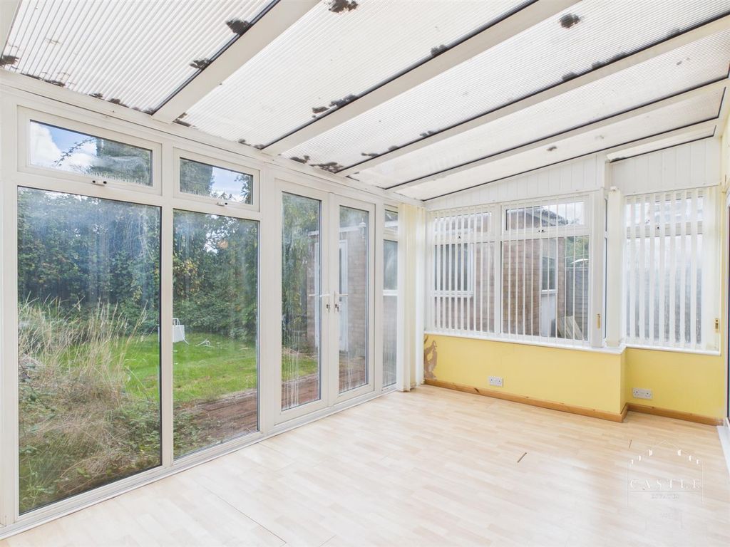 Property photo 3 of 22 Sun Room
