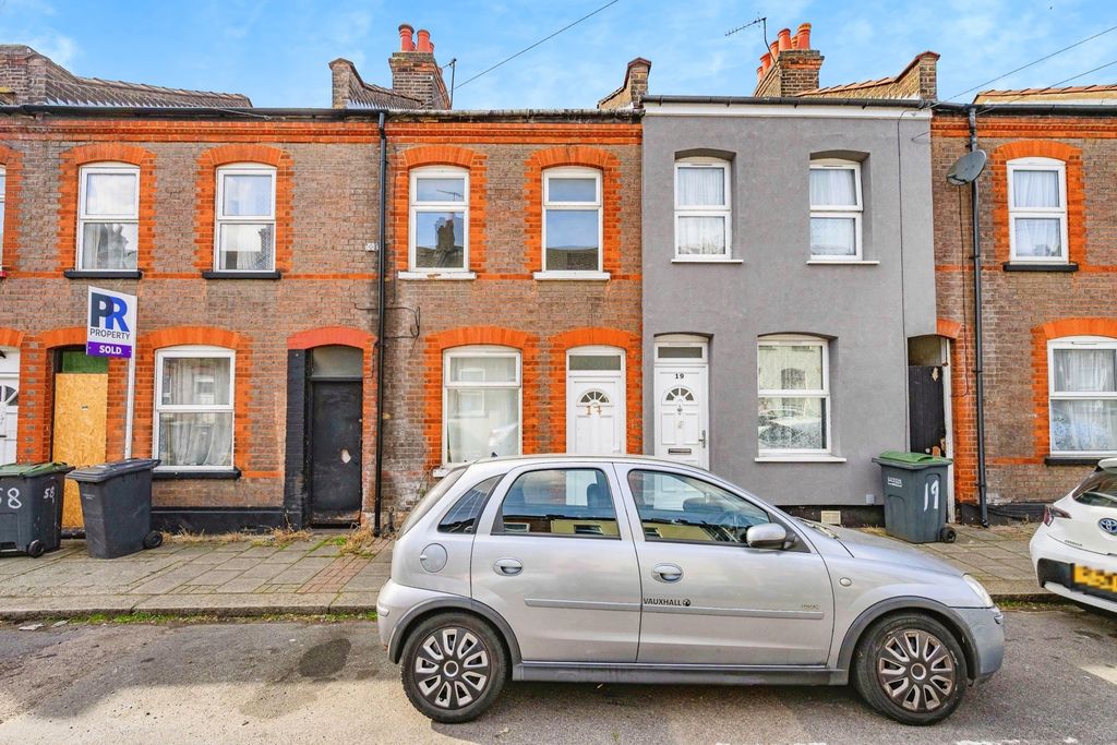 Property photo 1 of 12 Photo