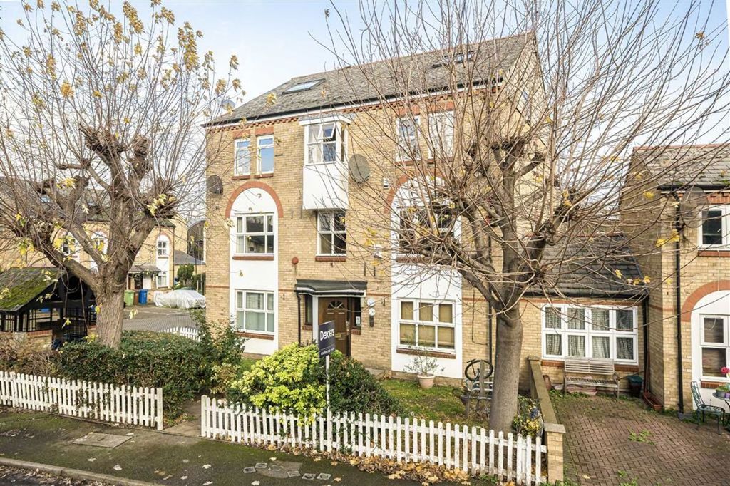 Property photo 1 of 5