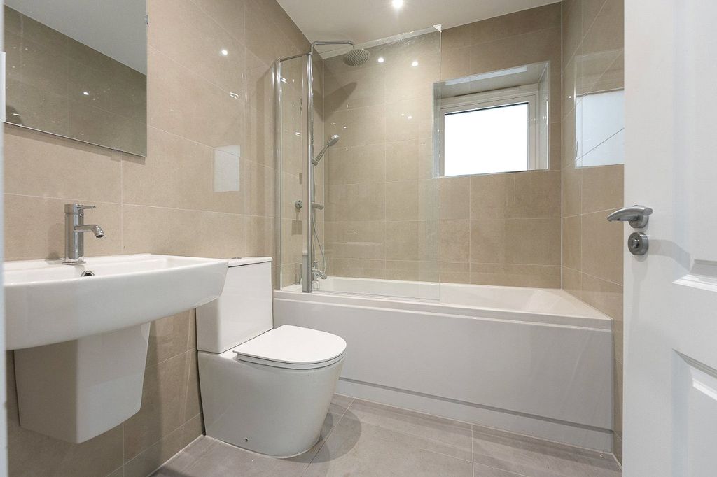 Property photo 2 of 7 Picture No. 03