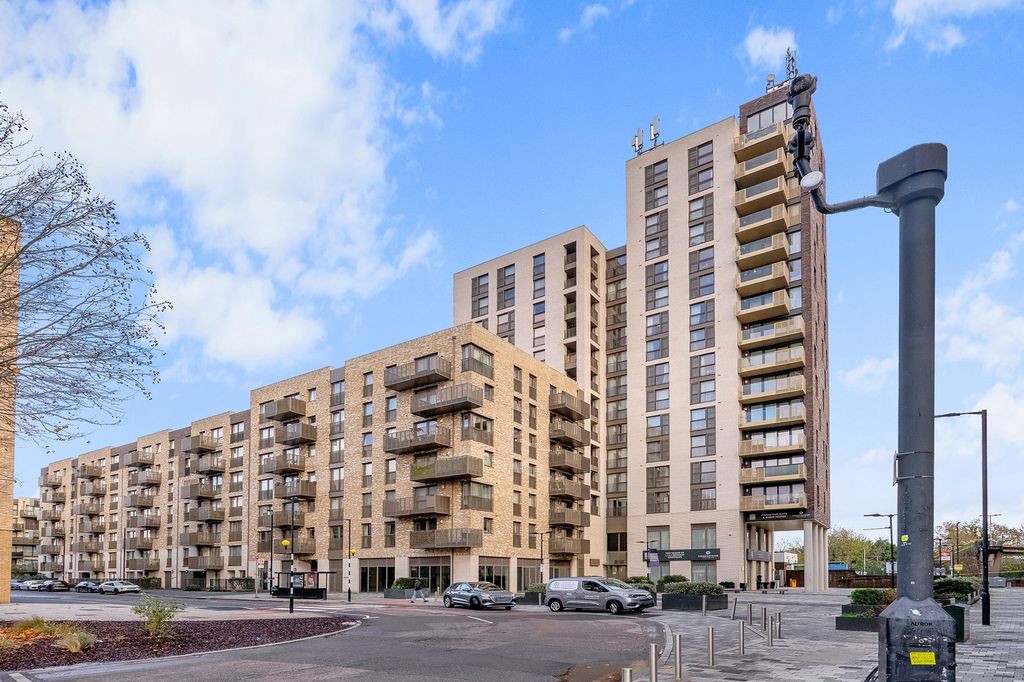 Property photo 1 of 22