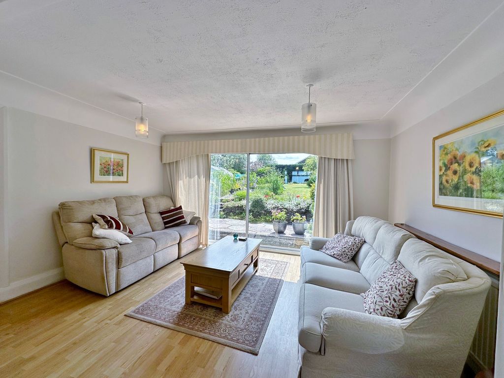 Property photo 2 of 32 Photo 5