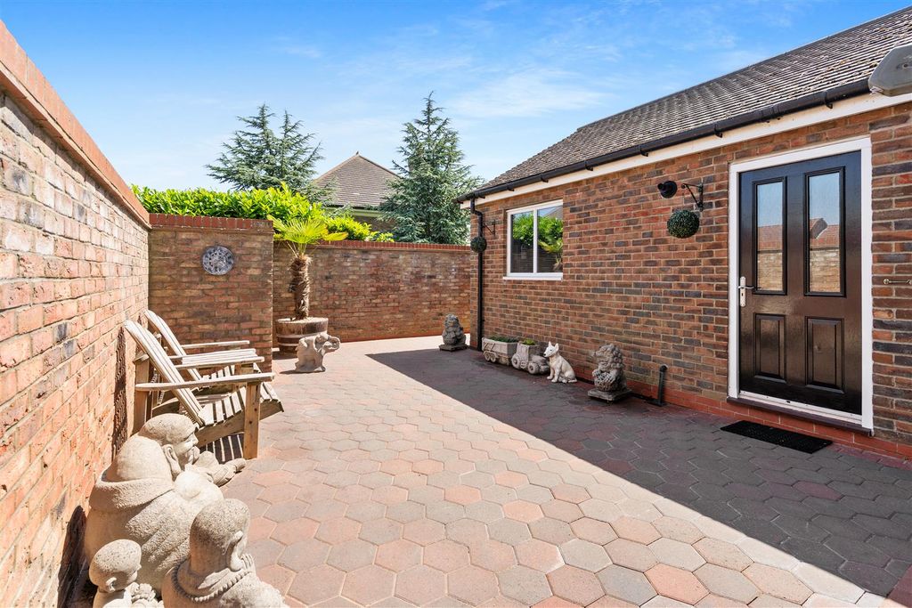 Additional image 47 of 5 bed detached house for saleSnowdrop Road, Hartlepool TS26
