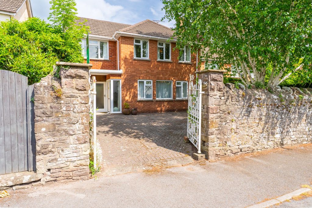 Property photo 1 of 25