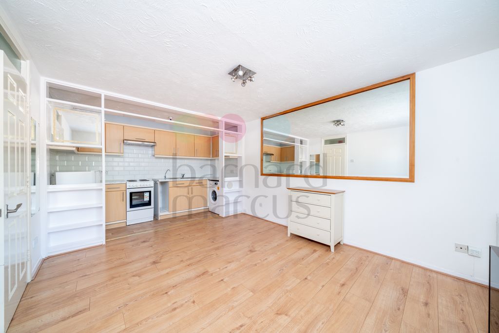 Property photo 1 of 8 Image